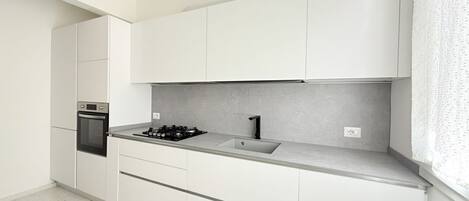 Fridge, dishwasher