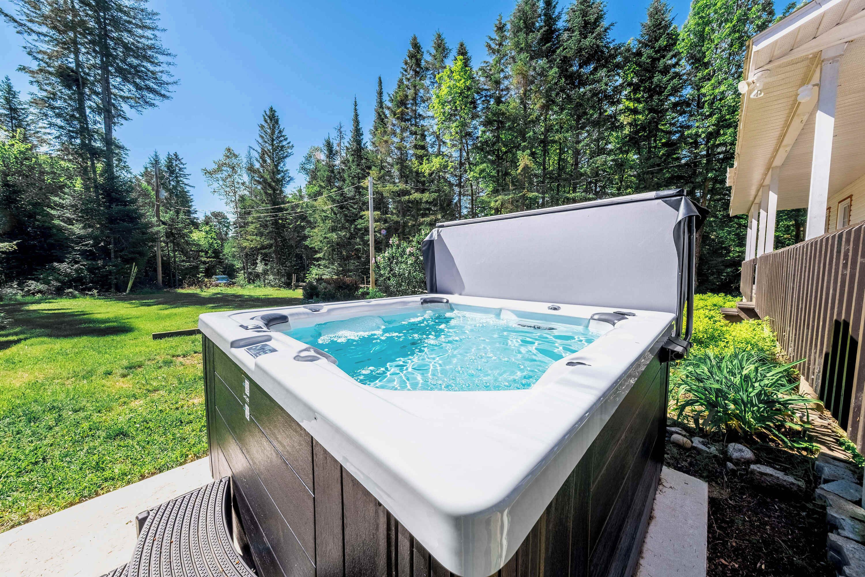 Baignoire à remous extérieure