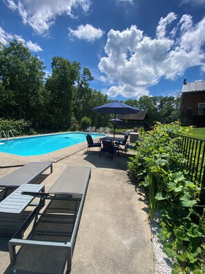 Outdoor pool - Finger Lakes Chalets Farmhouse Annex in Canandaigua up the hill from the Lake (Canandaigua)