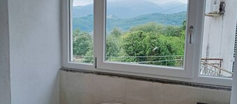 A cozy apartment just a few minutes from Lake Sirino and Maratea.