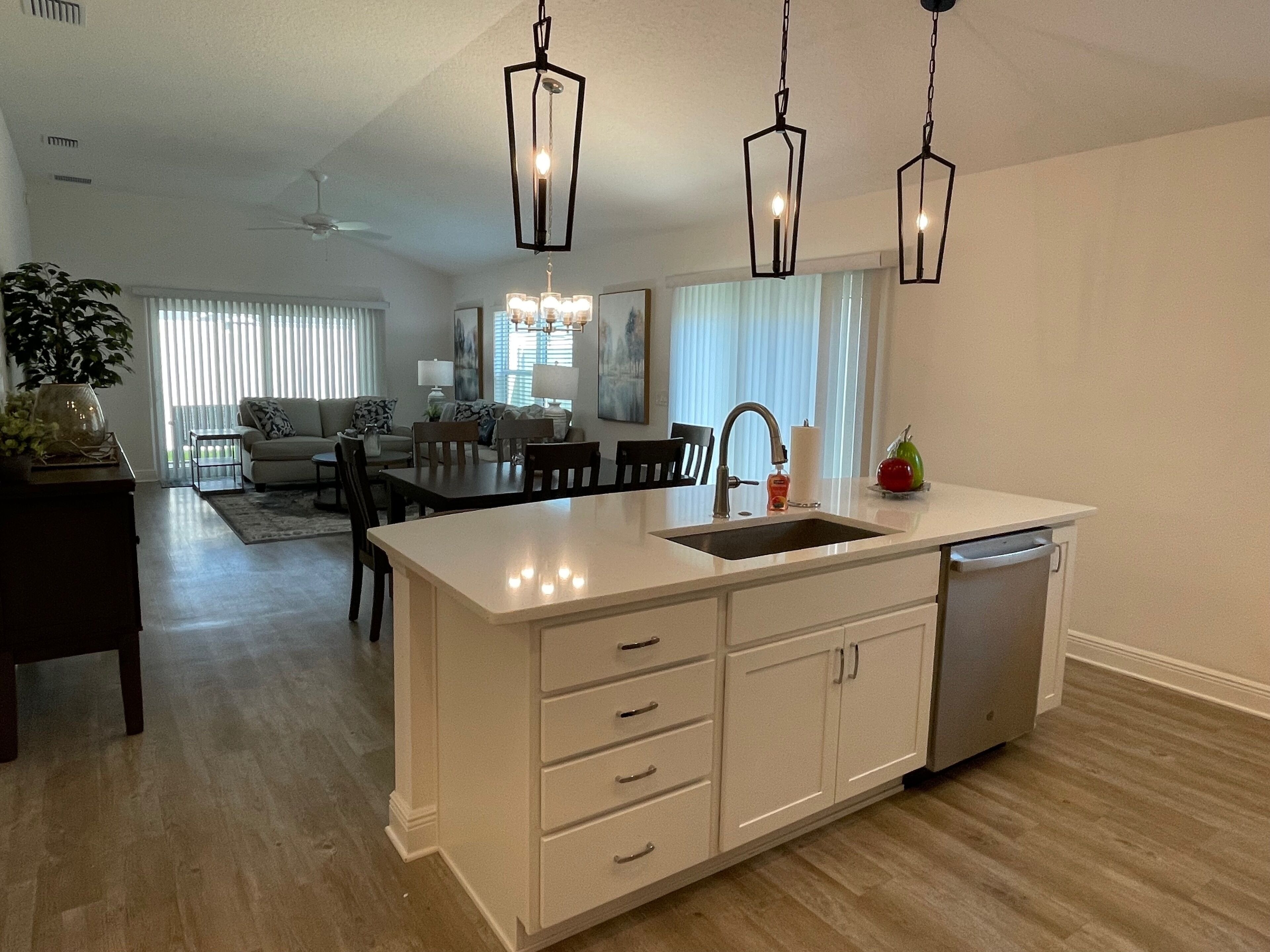Your Perfect Villages Escape Starts Here! - Leesburg, FL