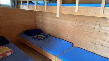 Cottage | 1 bilik tidur, dilengkapkan perabot secara berasingan, cadar katil