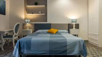 Desk, laptop workspace, iron/ironing board, free WiFi
