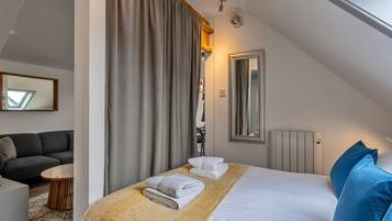 1 bedroom, iron/ironing board, free WiFi, bed sheets