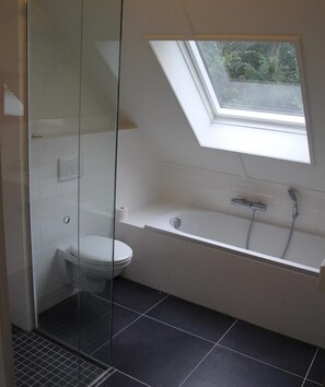 House | Bathroom - Villa With Fireplace Near Dishoek (Koudekerke)