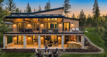 Sauna, Cold Plunge, Gym & Chef's Kitchen at Your Hotel-Caliber Retreat Home