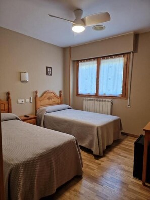 Free WiFi - Hostal Valle de Tena (Sabiñánigo)