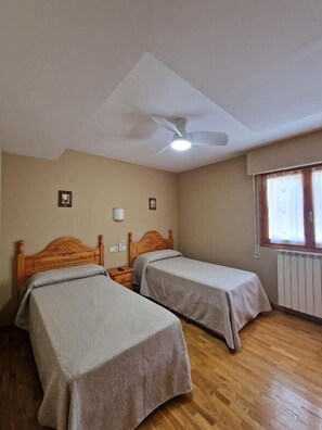 Free WiFi - Hostal Valle de Tena (Sabiñánigo)