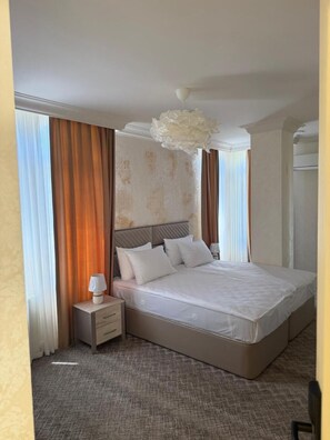 Standard Double or Twin Room, City View | In-room safe, desk, laptop workspace, blackout drapes - Gala Terrace Hotel & Restaurant (Bakı)