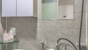 Shower, towels, soap