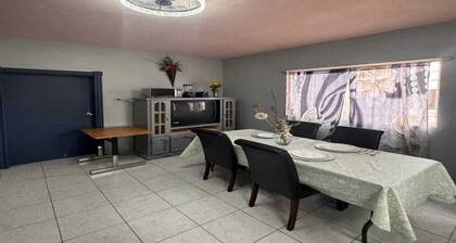 M. Apartment, Near the Railroad, 5 minutes from the international bridges