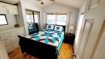 Deluxe Cottage, 1 Bedroom, Lake View | Free WiFi