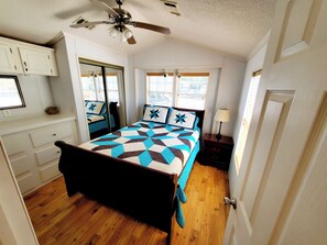 Deluxe cottage, 1 slaapkamer, uitzicht op meer | Gratis wifi