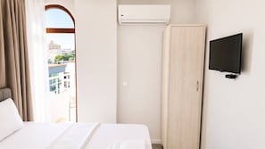 Free WiFi - Sandy Pansiyon (Kuşadası)