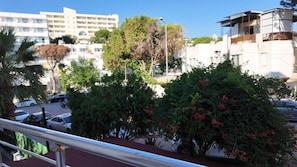 Property grounds - Sandy Pansiyon (Kuşadası)