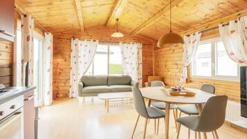 Chalet | Dining