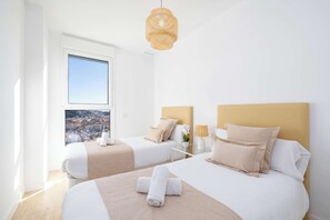 Bügeleisen/Bügelbrett, WLAN, Bettwäsche