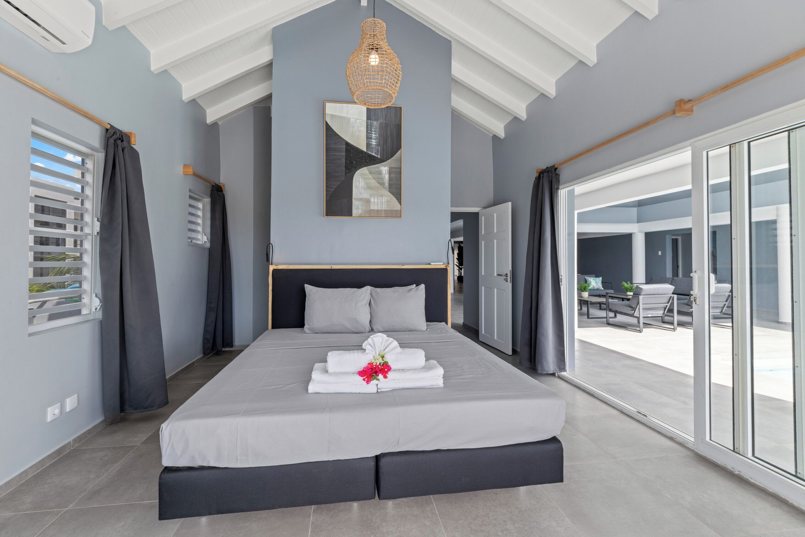 4 bedrooms, WiFi, bed sheets