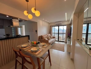 Interior - Elegance and comfort on Cabo Branco beach for up to 6 people. (João Pessoa)