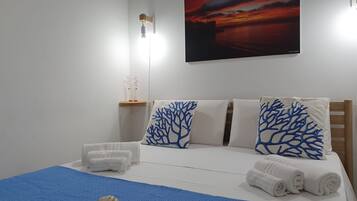 Iron/ironing board, WiFi, bed sheets