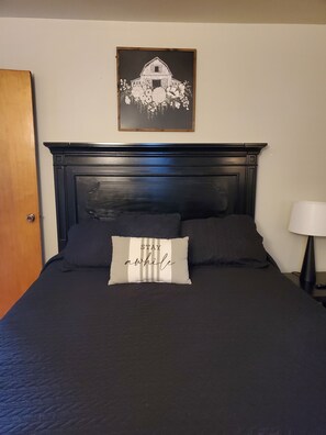 4 dormitorios, tabla de planchar con plancha, wifi y ropa de cama