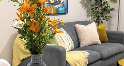 Lancaster Art Suite 3 - 2BR near Drexel & Penn