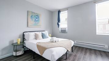 WiFi, bed sheets