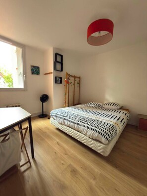 2 Schlafzimmer, Bügeleisen/Bügelbrett, WLAN, Bettwäsche