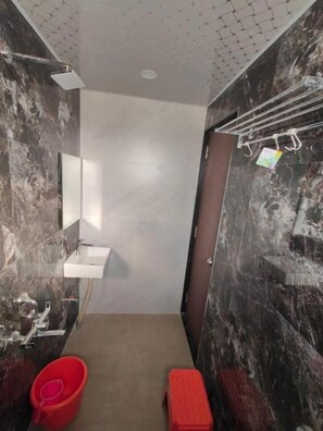 Bathroom - HOTEL VEERATN (Halondi)