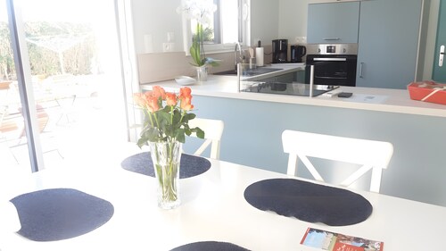 The "Les 2 Falaises" Gîte – Comfortable Holiday Home in Eu