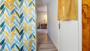 Interior - Cottage 'Gite "Entre Ciel Et Mer"' with Shared Terrace and Wi-Fi (Eu)