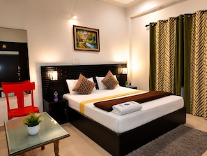Deluxe Room | Free WiFi - Hotel Karnal Inn (Karnal)
