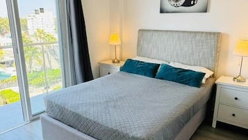 1 dormitorio, tabla de planchar con plancha, wifi y ropa de cama