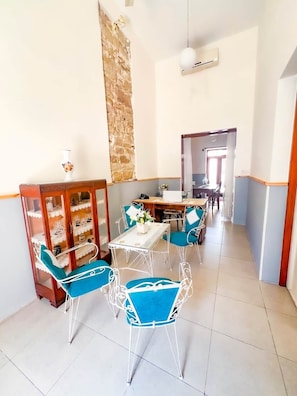 Dining - Yiayia's House, 3bed, sleeps 6 (Limassol)