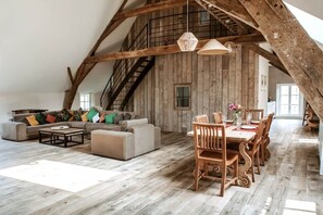 Living area - Gardener's Cottage - 2-Bedroom Apartment (Ittre)