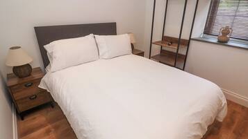 2 bedrooms, WiFi (free), individually decorated, individually furnished