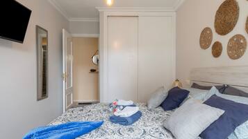 1 bedroom, iron/ironing board, WiFi, bed sheets