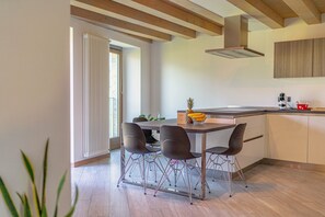 Dining - Orizzonte Verde - Modern Suite with garden, hot tub and Valtellina views (Cino)