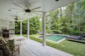 Outdoor pool - Luxury Modern Farmhouse (Palmetto)