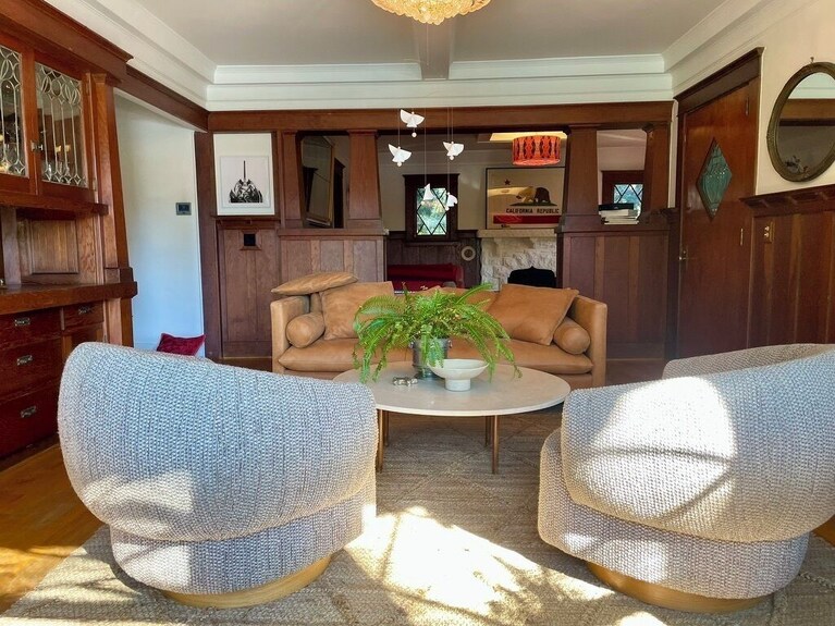 Hollywood Hills Home With Casita: Perfect Multi-generational Family Compound - Hollywood, CA