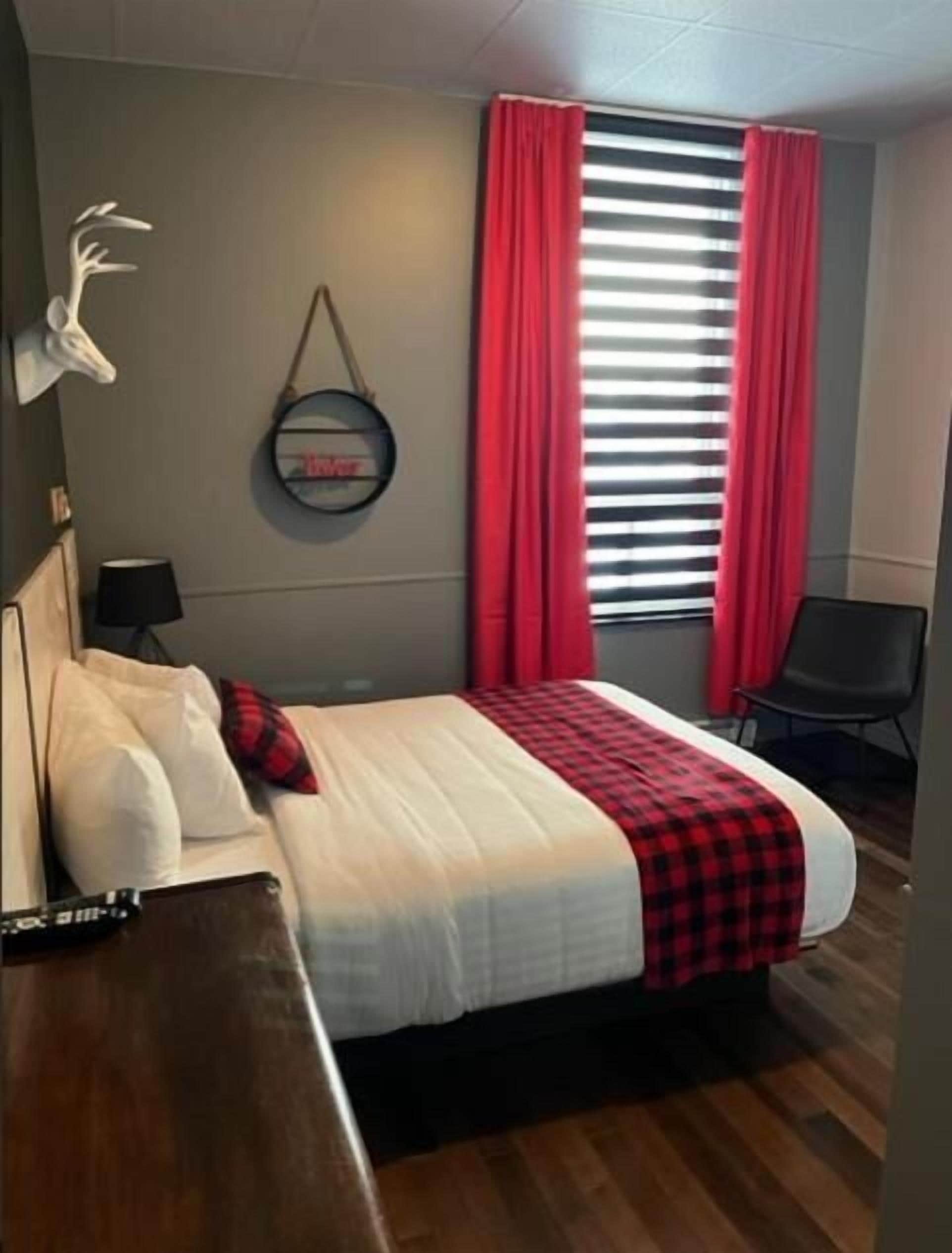 Standard Double Room | Blackout drapes, iron/ironing board, WiFi (free)