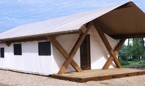 Exterior - Safari Luxury Tent - Couples Getaway,30 Min. to Sedona (Camp Verde)