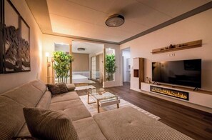 Living area - Hotel Winterberg: Suite 503 (Winterberg)
