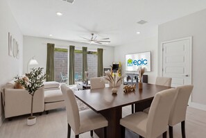 Dining - New! Reunion Family Escape -  Pools, Disney Nearby - Resort Amenities (Kissimmee)