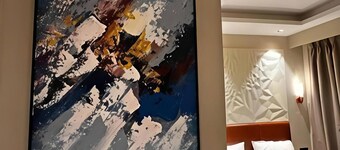Studio Aura By Voyzen Prive