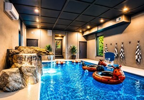 Innenpool, beheizter Pool