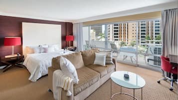 Apartment, Beach View, Beachfront (1 Bedroom) | 1 bedroom, individually decorated, individually furnished, desk