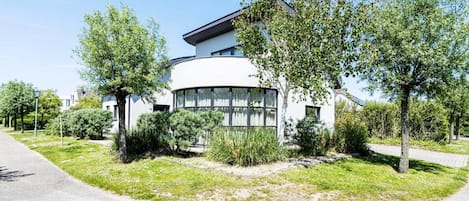 House | Exterior