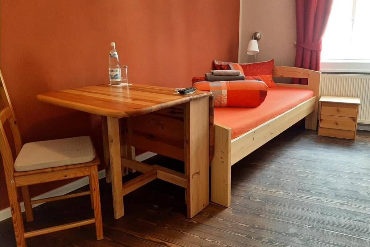 Basic Single Room, City View | Free WiFi