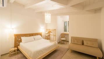 Apartment, Hill View | Down duvets, in-room safe, laptop workspace, soundproofing